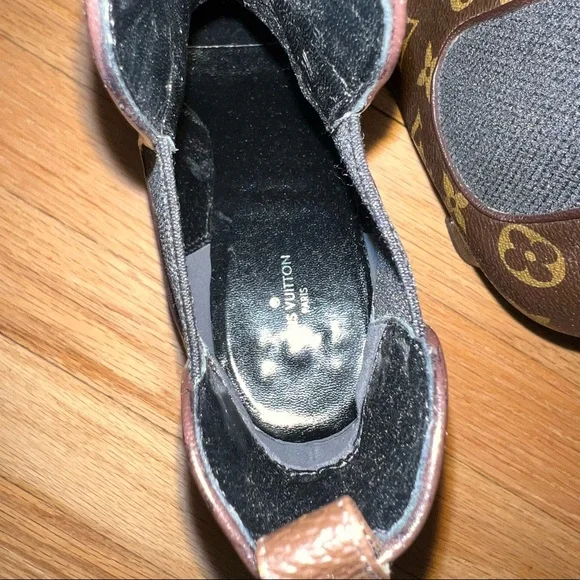 LOUIS VUITTON MONOGRAM REVIVAL ANKLE BOOTIES - Picture 9 of 11